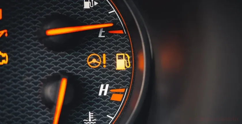 Dashboard Lights Flickering While Driving – Causes, Diagnosis & Fixes